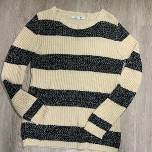 Forever 21 Knit Striped sweater - preowned